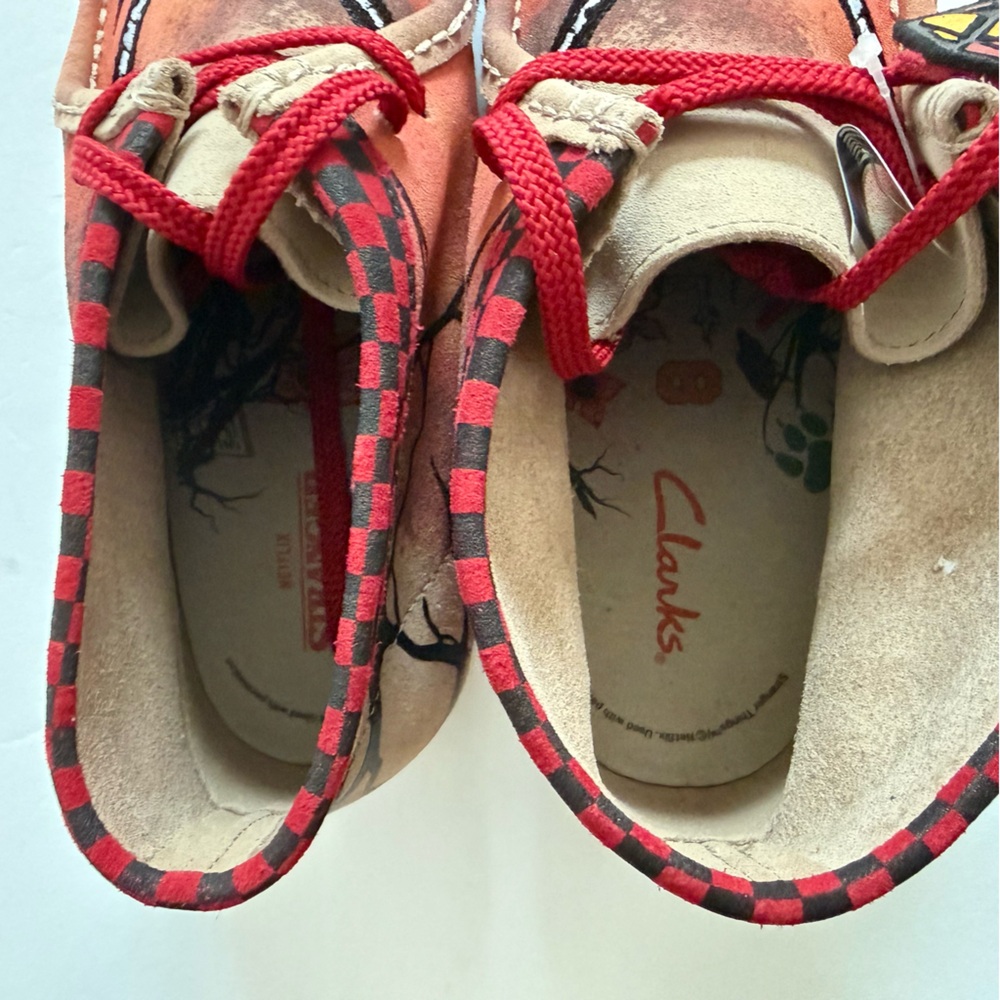 Stranger Things x Clarks Original Wallabee Evo Hellfire Club Shoes Men’s size 13 - Picture 11 of 13